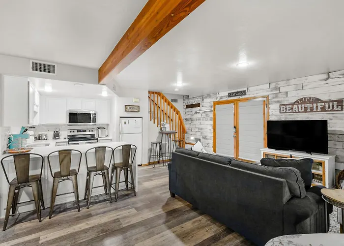 Spacious A-frame Casita Getaway Flagstaff