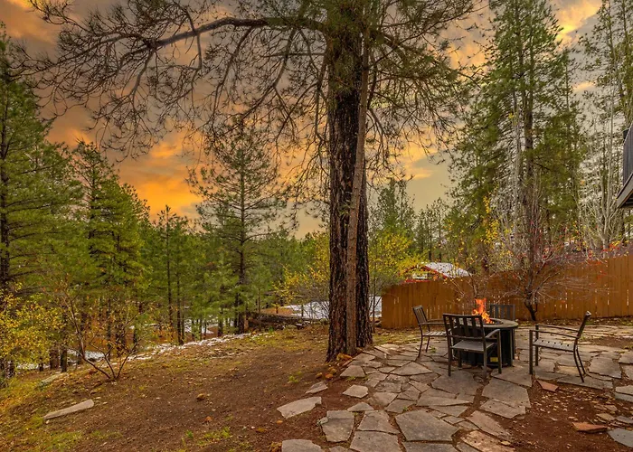 Spacious A-frame Casita Getaway *